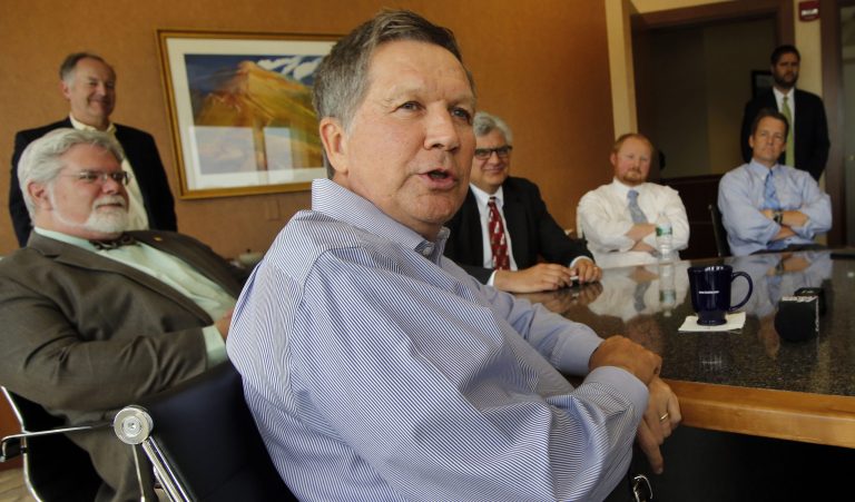 Kasich isn't the first Republican presidential contender to face political blowback in an early primary or caucus state over a staffing decision.