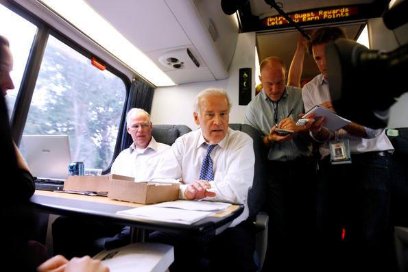 Congressional Democrats prepare proposal for $50 billion in transit assistance