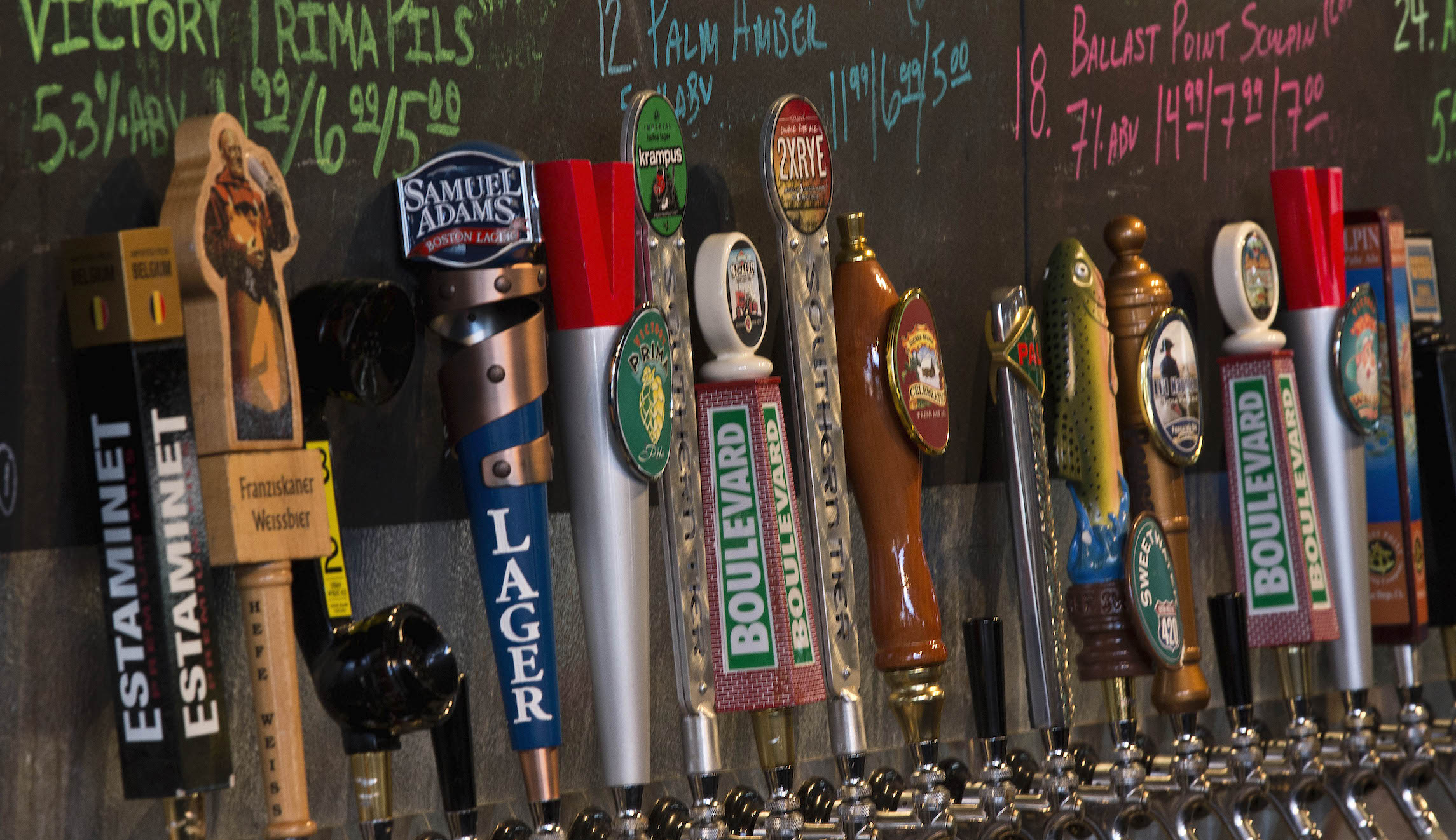 ‘Hell yeah’: Some states allowing takeout alcohol along with food orders during coronavirus pandemic