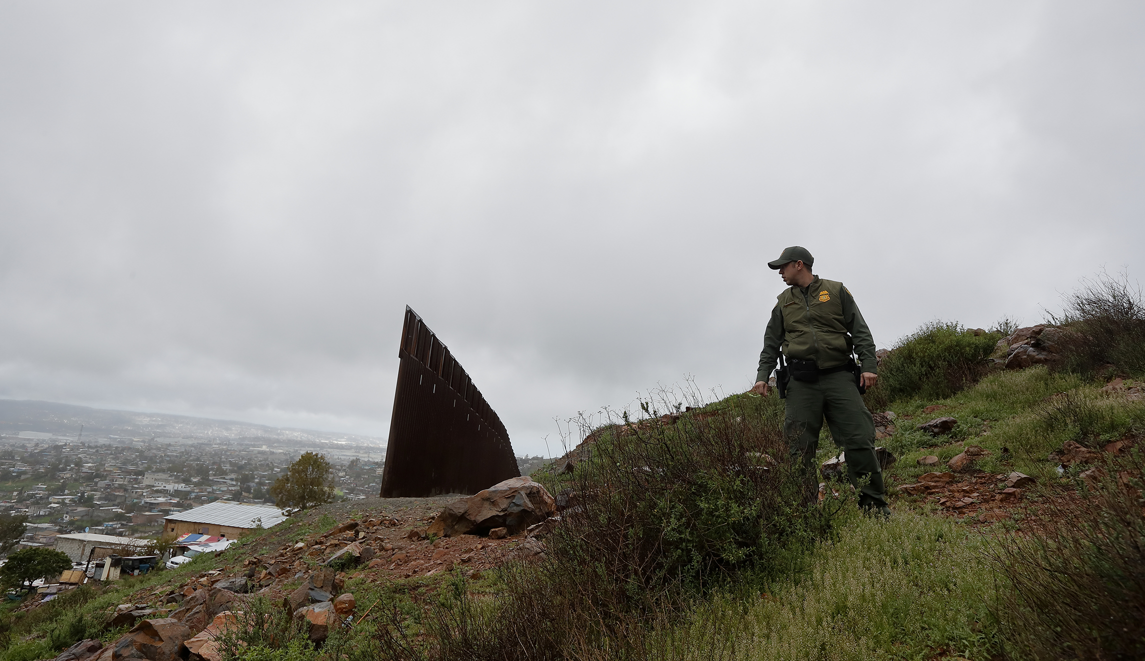 Judge rejects Democrats’ attempt to block funds transfer for border wall