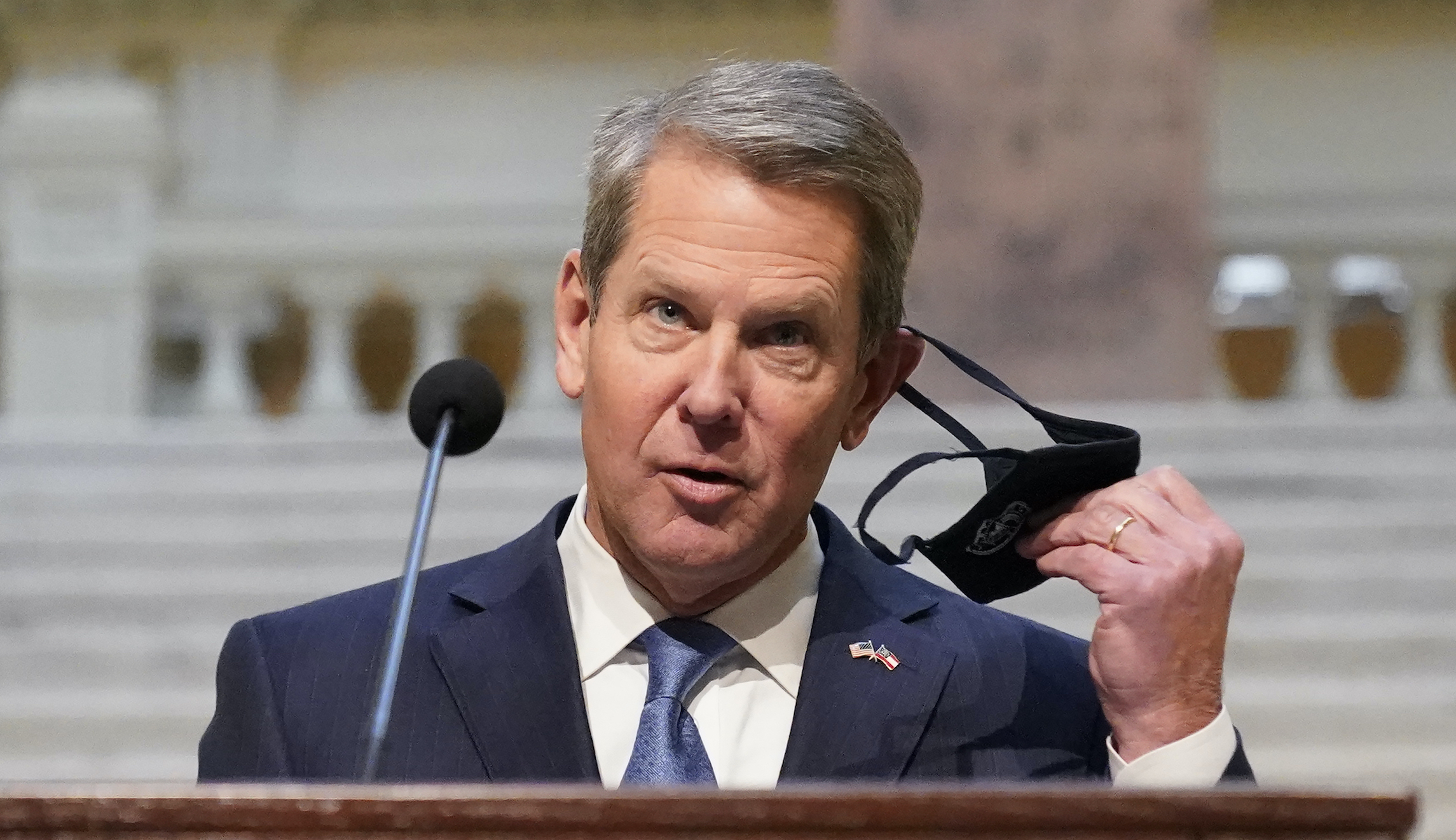 Kemp signs order blocking COVID-19 mandates on Georgia businesses