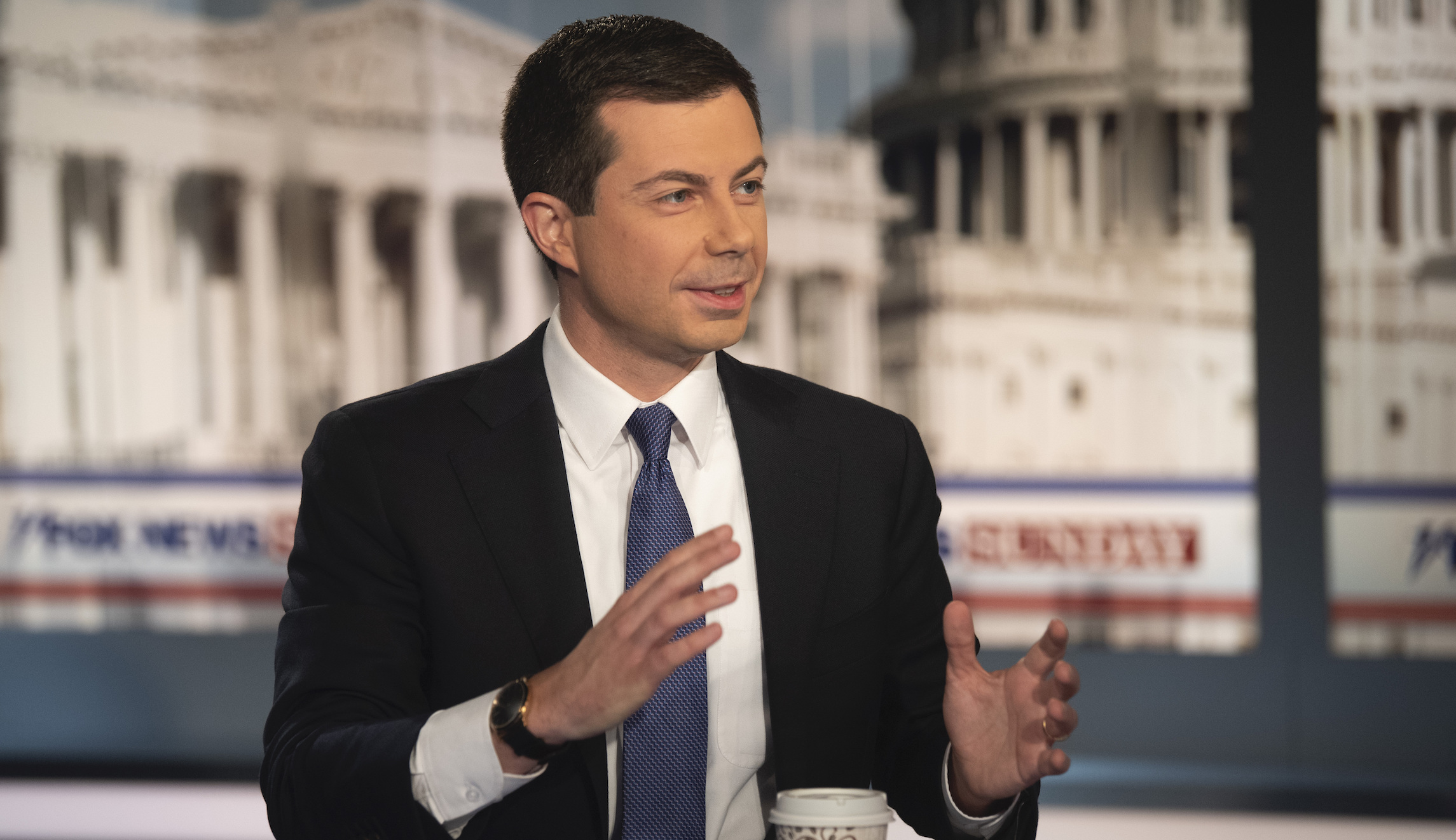 Pete Buttigieg surges into top tier in Iowa as Biden falters