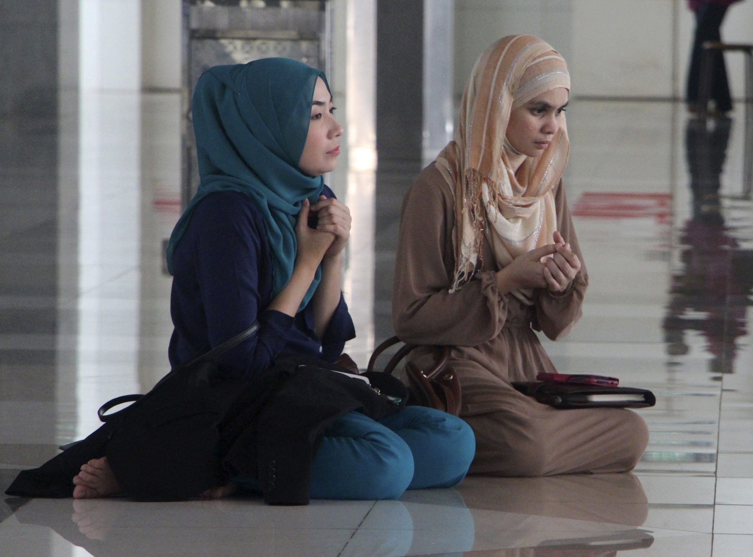 Malaysia Airlines staff try to cope with disasters