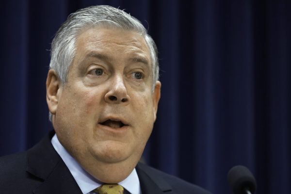 Dillard officially resigns from Illinois Senate