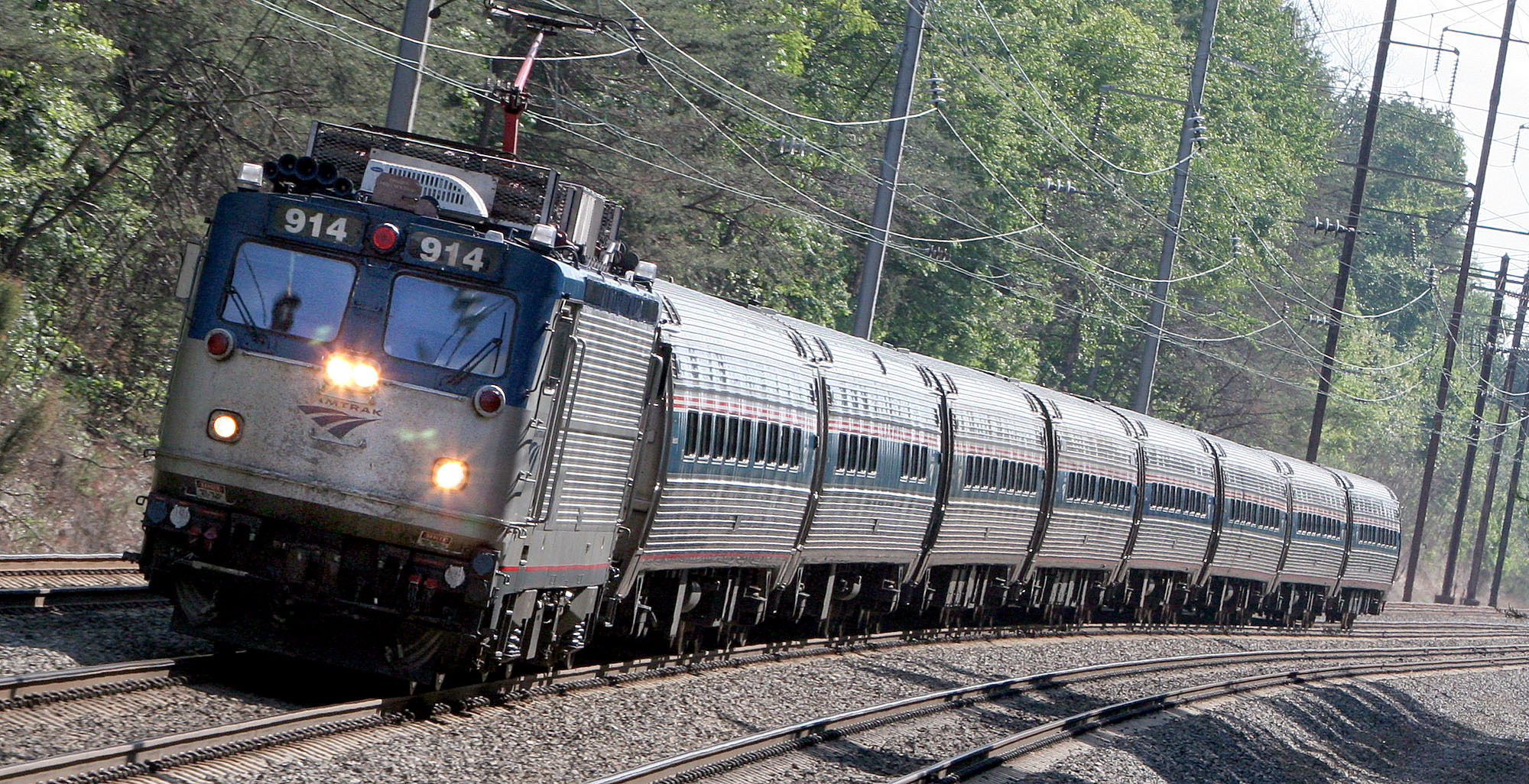 Senate Commerce Committee advances Railway Safety Act