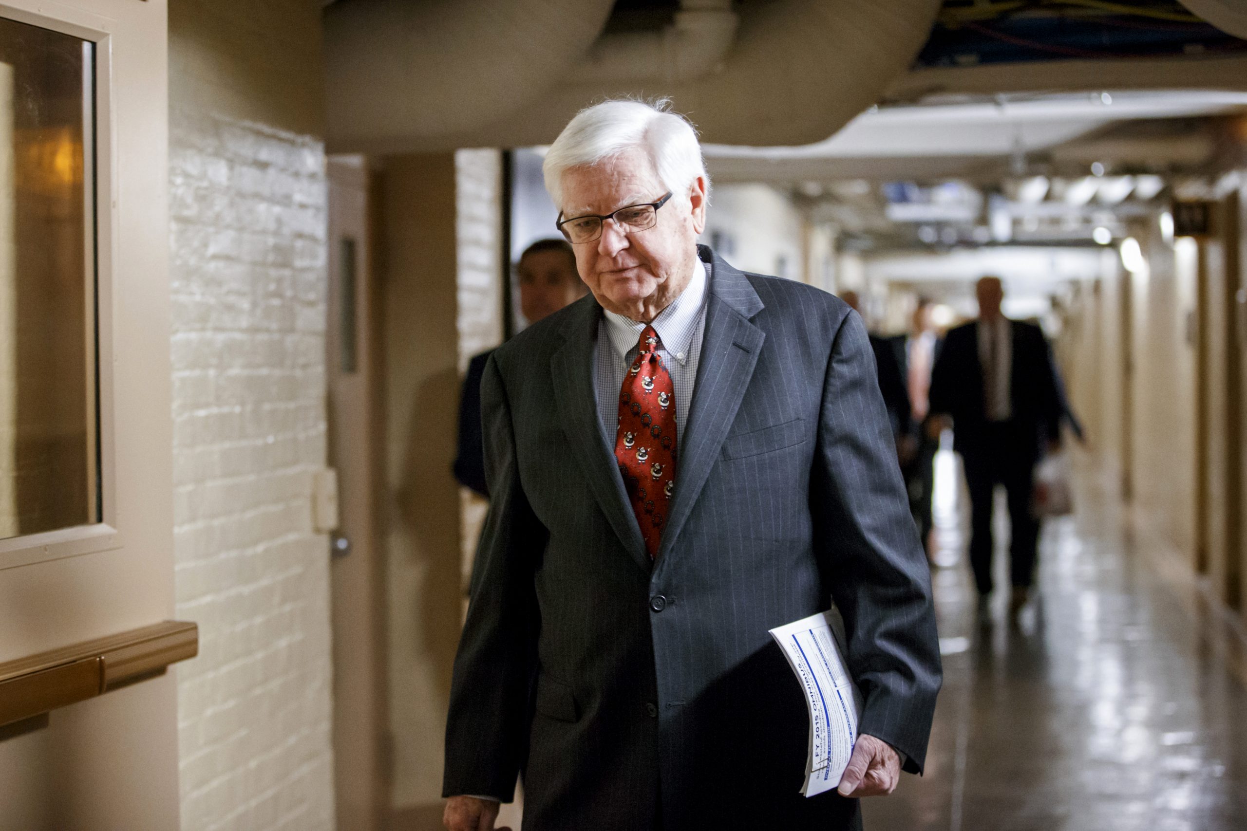 East vs. West in coal mine battle