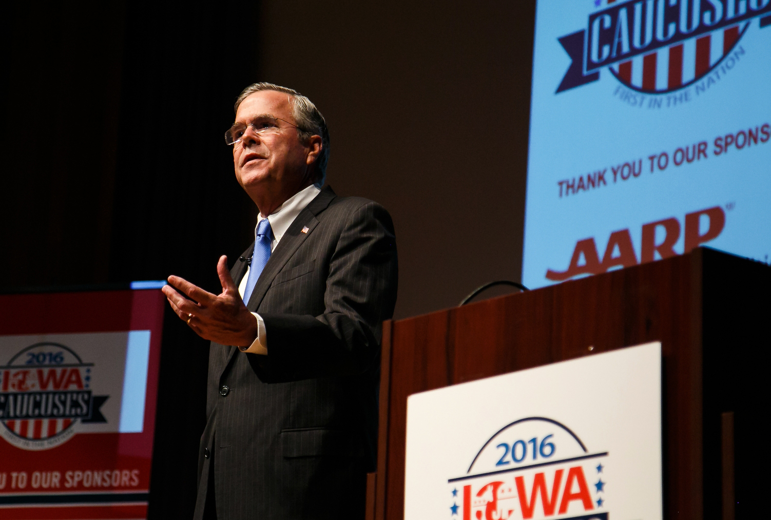 Jeb Bush confuses actions of super PAC and presidential campaign