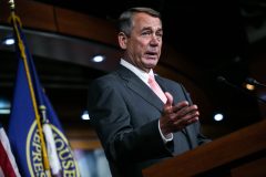 Boehner to move on deeply unpopular bills, House conservatives warn