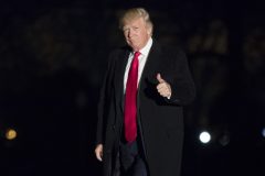 Trump on ‘fake news’ alert after invite-only press briefing controversy