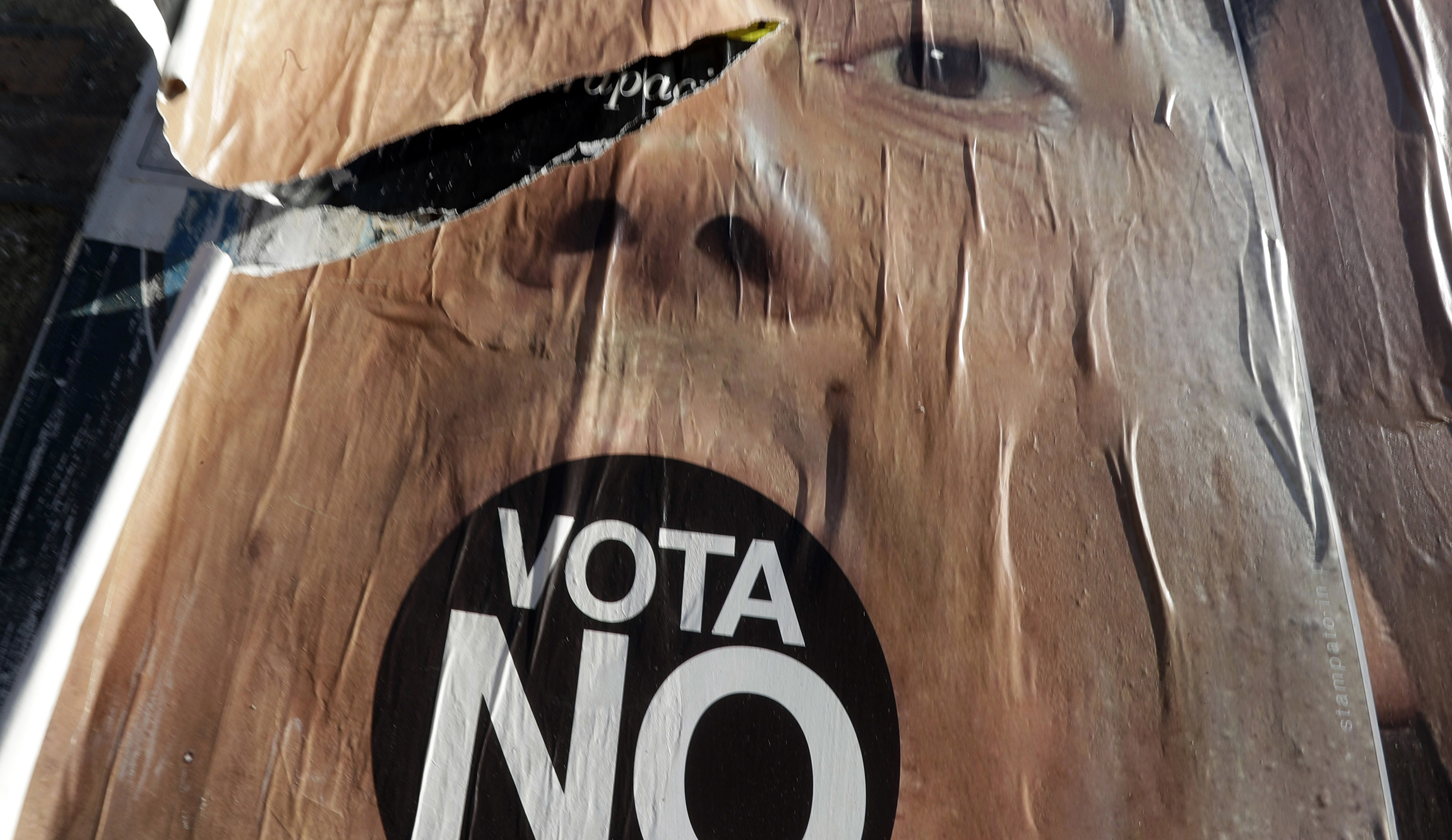 Italian referendum decided on party lines, not establishment versus core