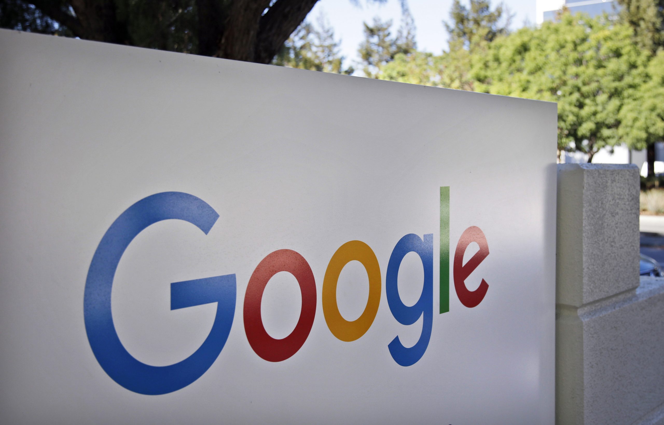 Media rushes to discount claims of Google bias