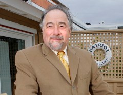 Talk radio’s decline may be main factor in Michael Savage’s move to ‘life coach’