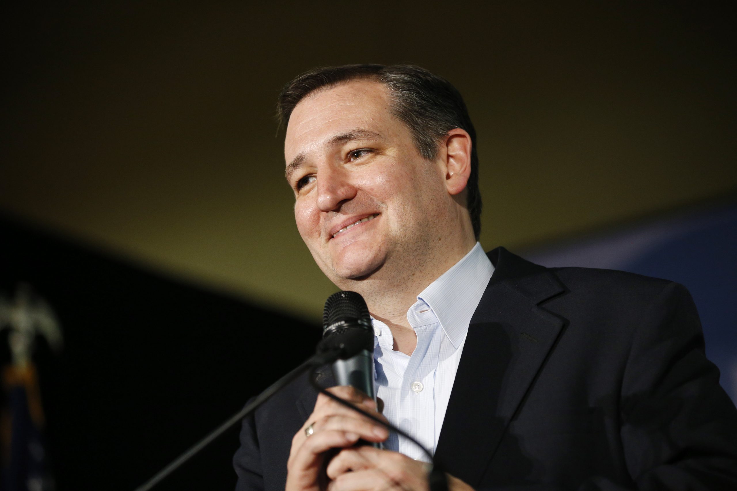 Cruz opens up wide lead in Texas