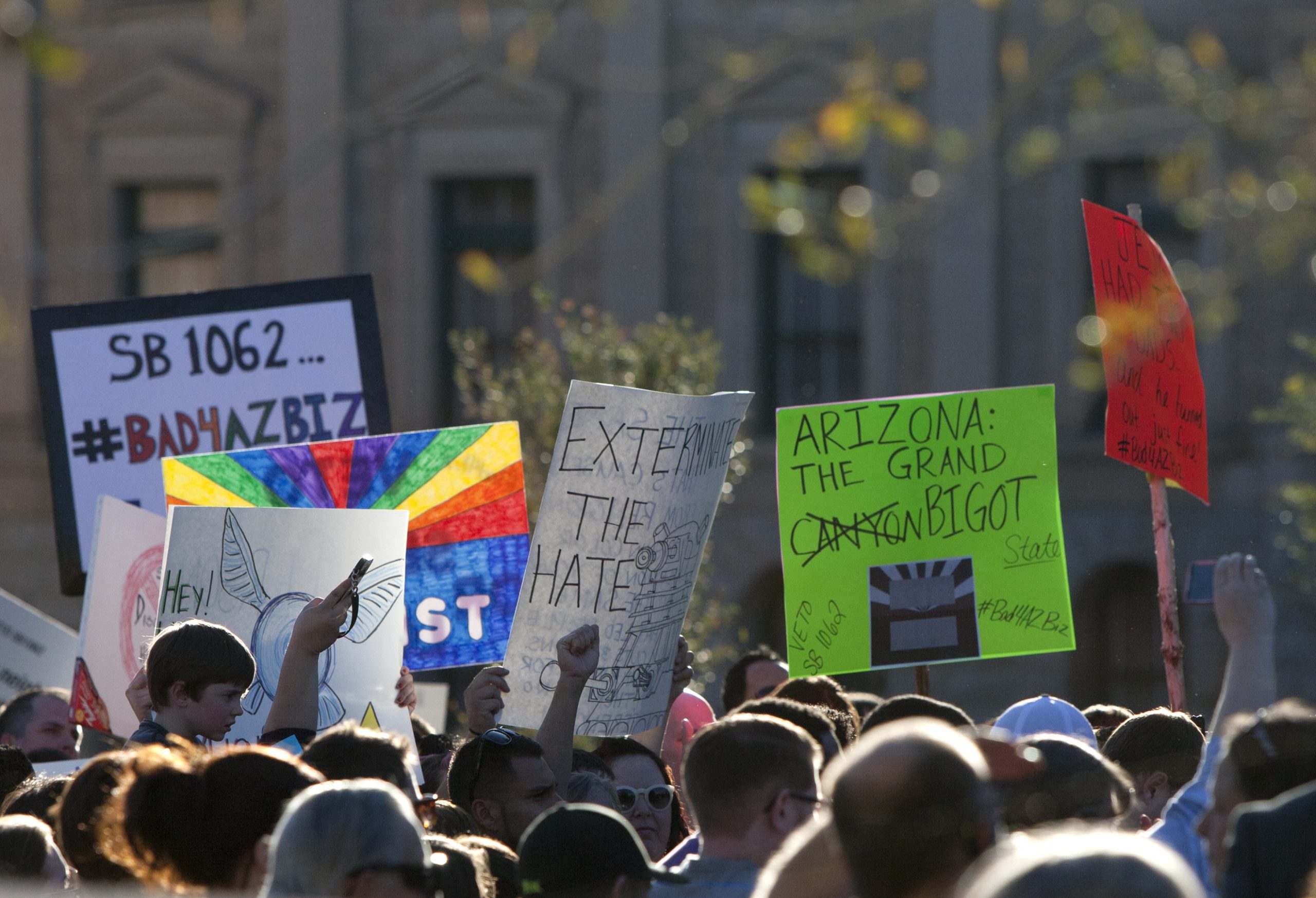 Arizona businesses want veto of bill angering gays