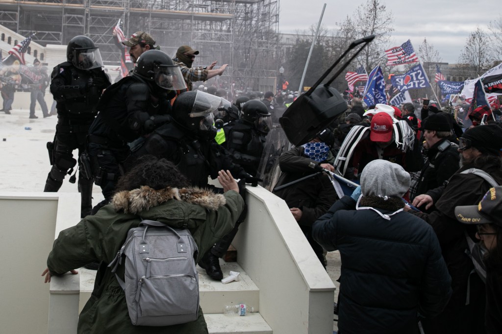 Intelligence ‘all over the board’ in failed DC National Guard preparation for Capitol siege