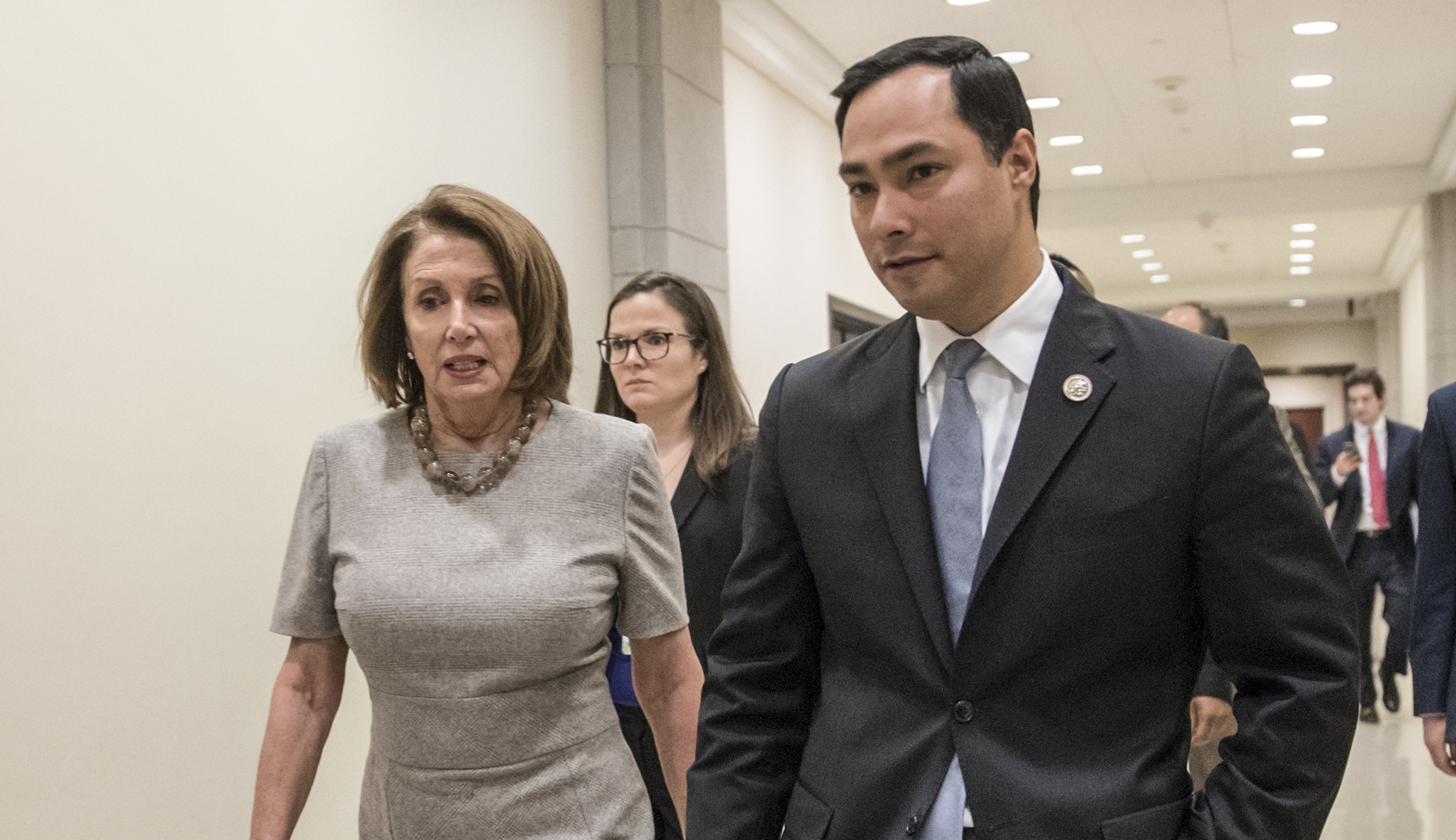 Democrats to vote against Trump’s border wall, then discuss it afterwards