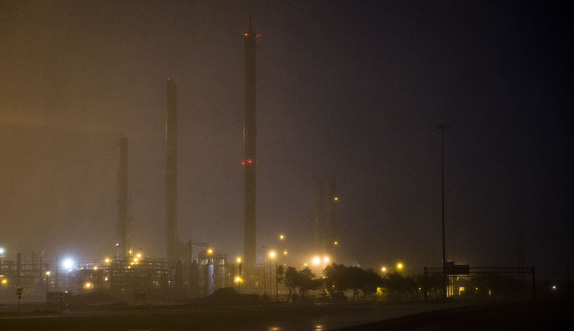 Largest refinery in North America, owned by Saudi Arabia, goes dark in Harvey’s wake
