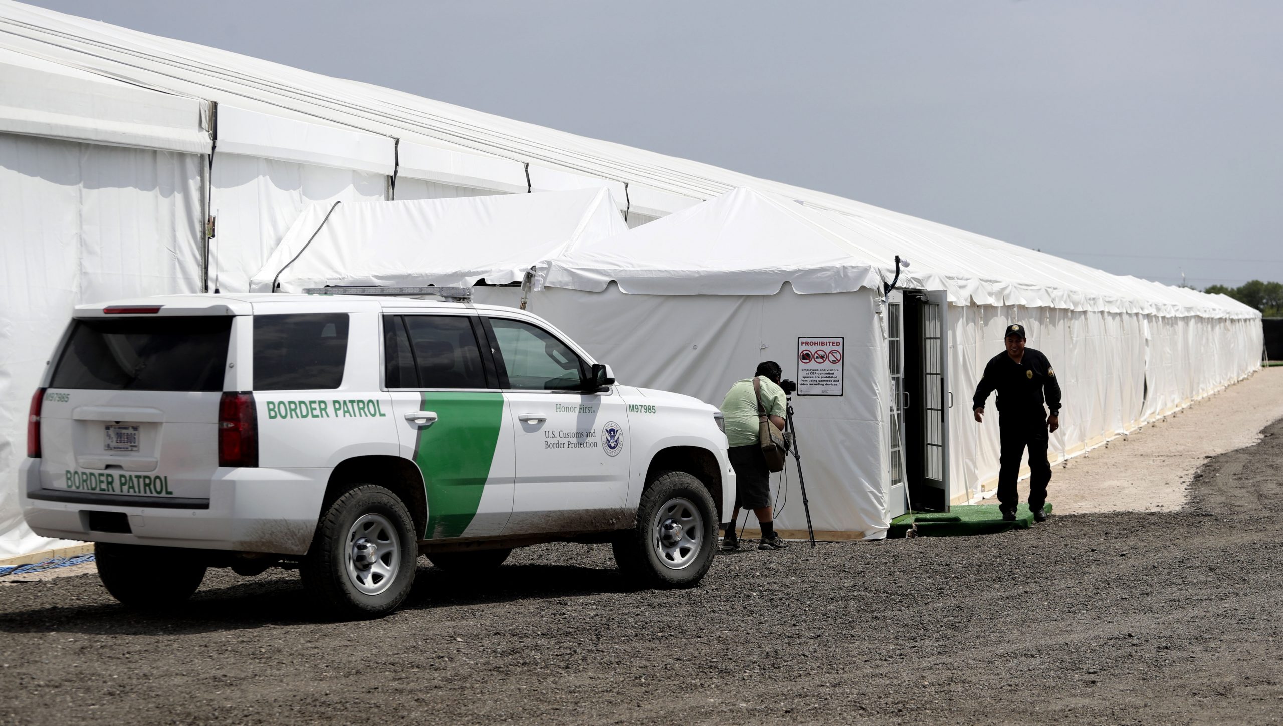 Biden administration expands capacity for migrants with another tent facility