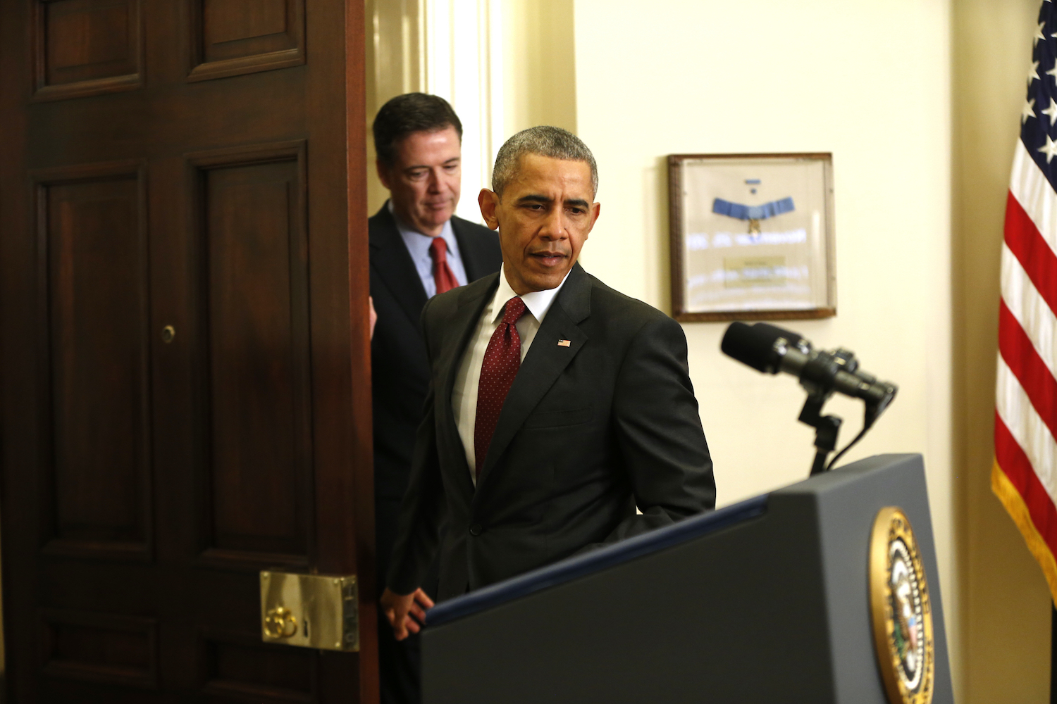 White House downplays Obama’s remarks on Comey