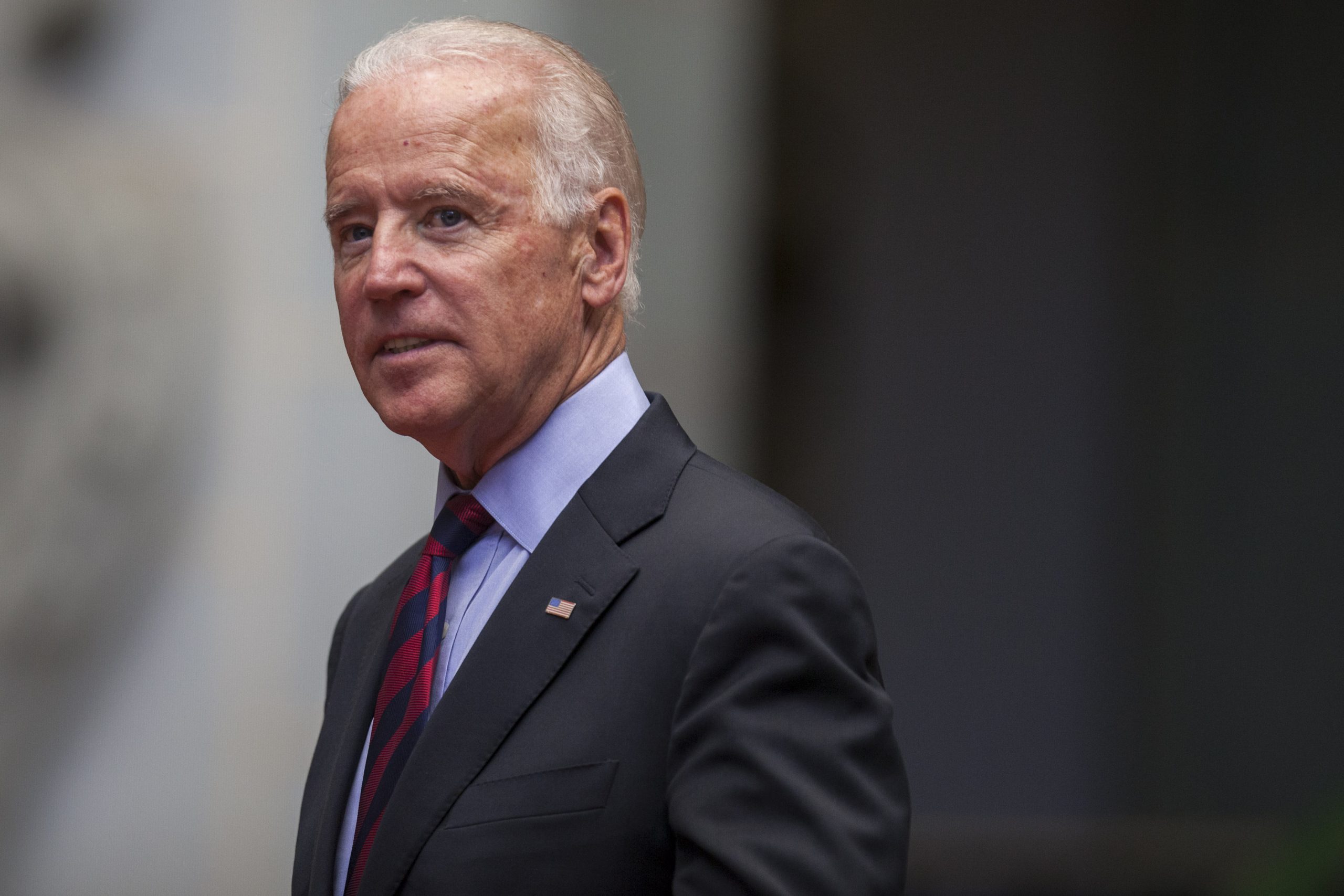 Biden flies to Central America amid migrant crisis