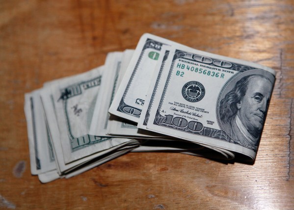 Moody’s dims credit outlook for U.S federal government