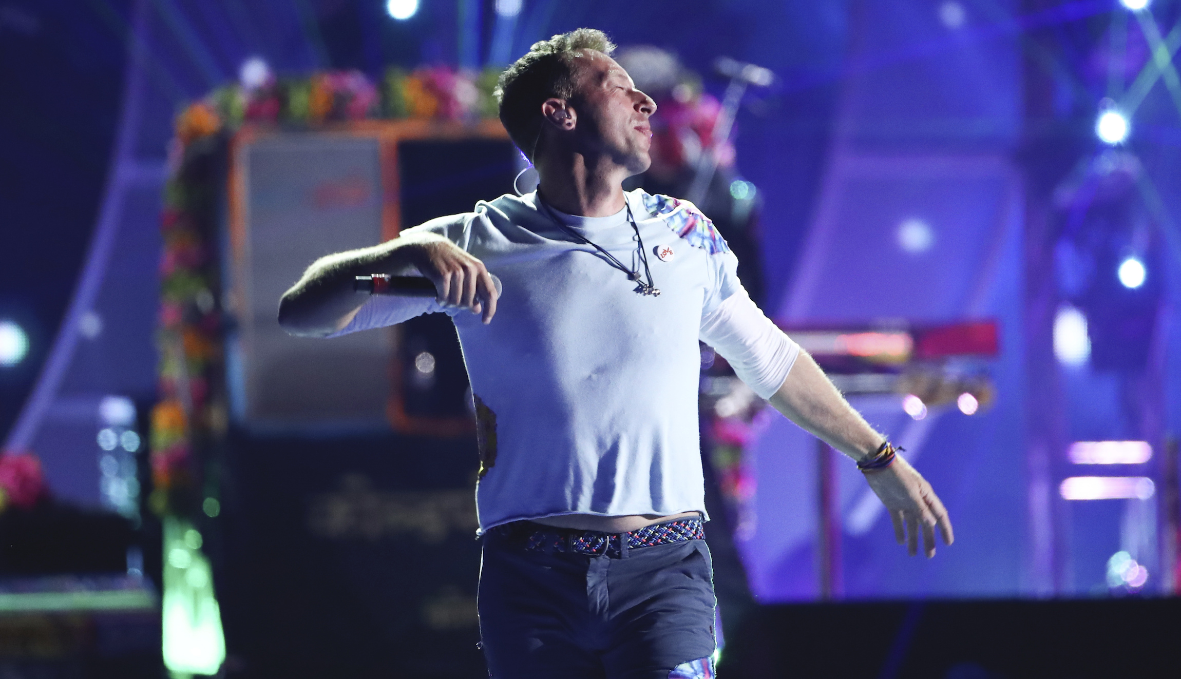 Coldplay refuses to tour due to environmental concerns, seeks 'solar powered' shows with 'no single use plastic'