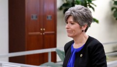 Iowa Sen. Joni Ernst is getting divorced