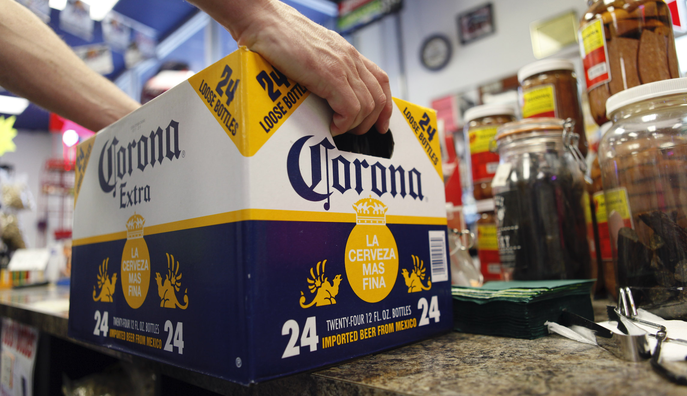 Australian quarantine residences limiting alcohol delivery to six beers per day or the equivalent: Report