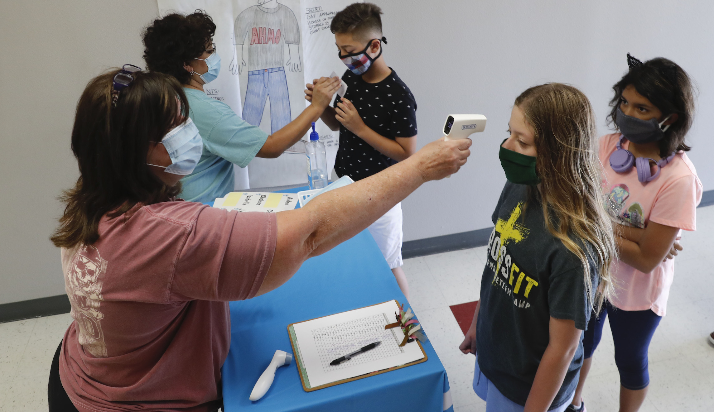 More schools plan not to have in-person classes in the fall