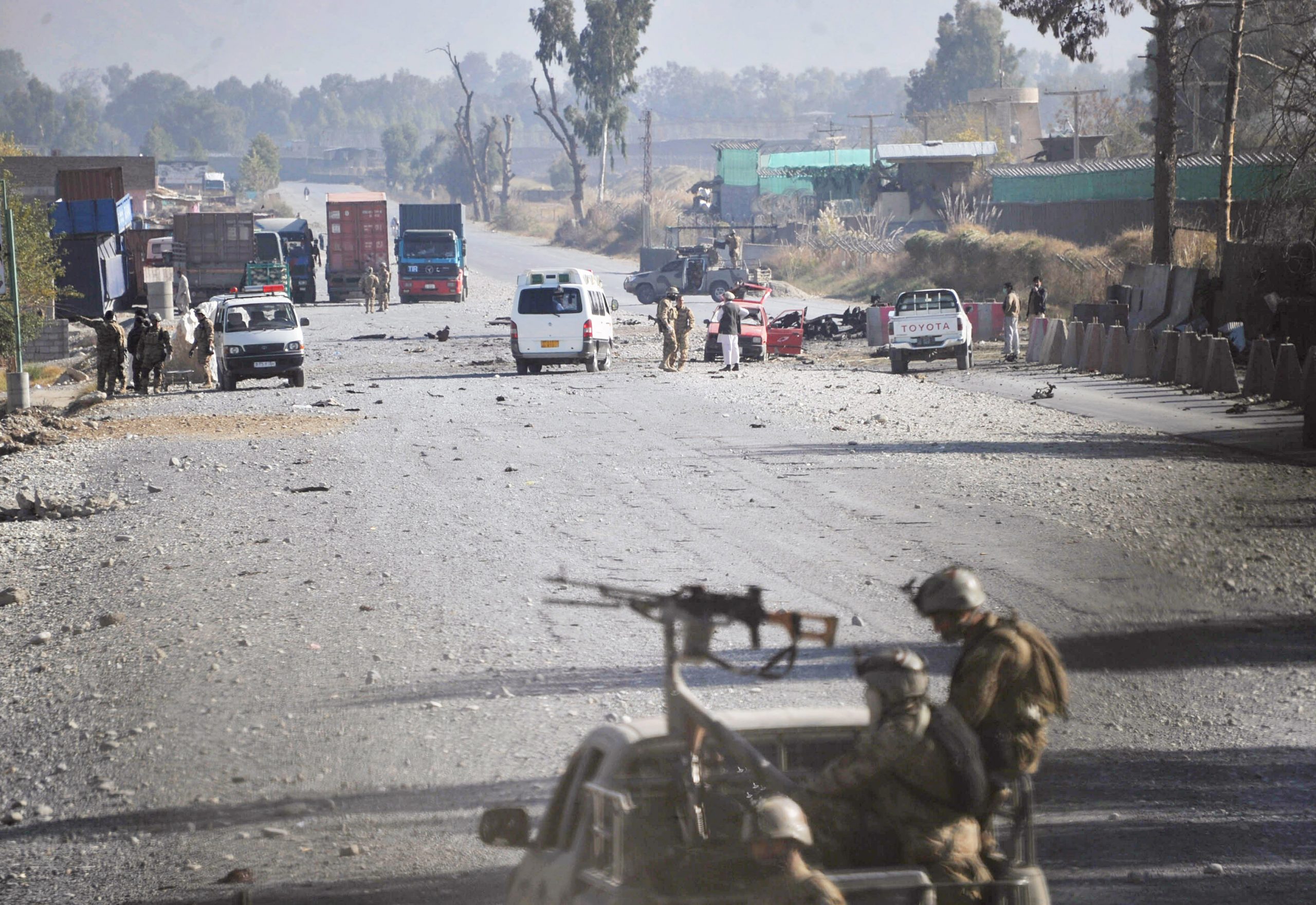 US-Afghan base attacked in eastern Afghanistan