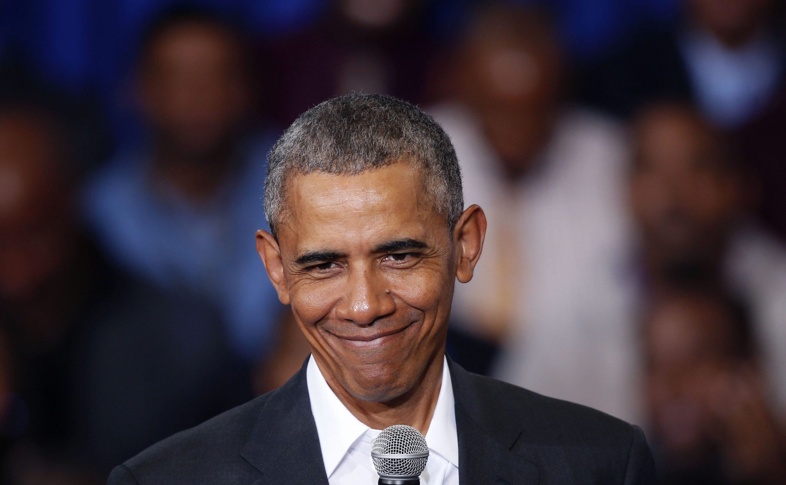 Obama fields questions on trees, Star Wars, dog pants