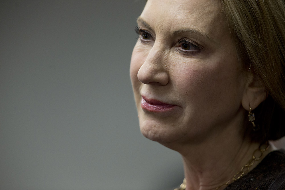 Fiorina skips post-caucus event, flies to airport