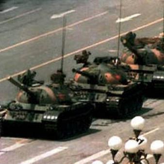 China Lobbies Washington for Arms