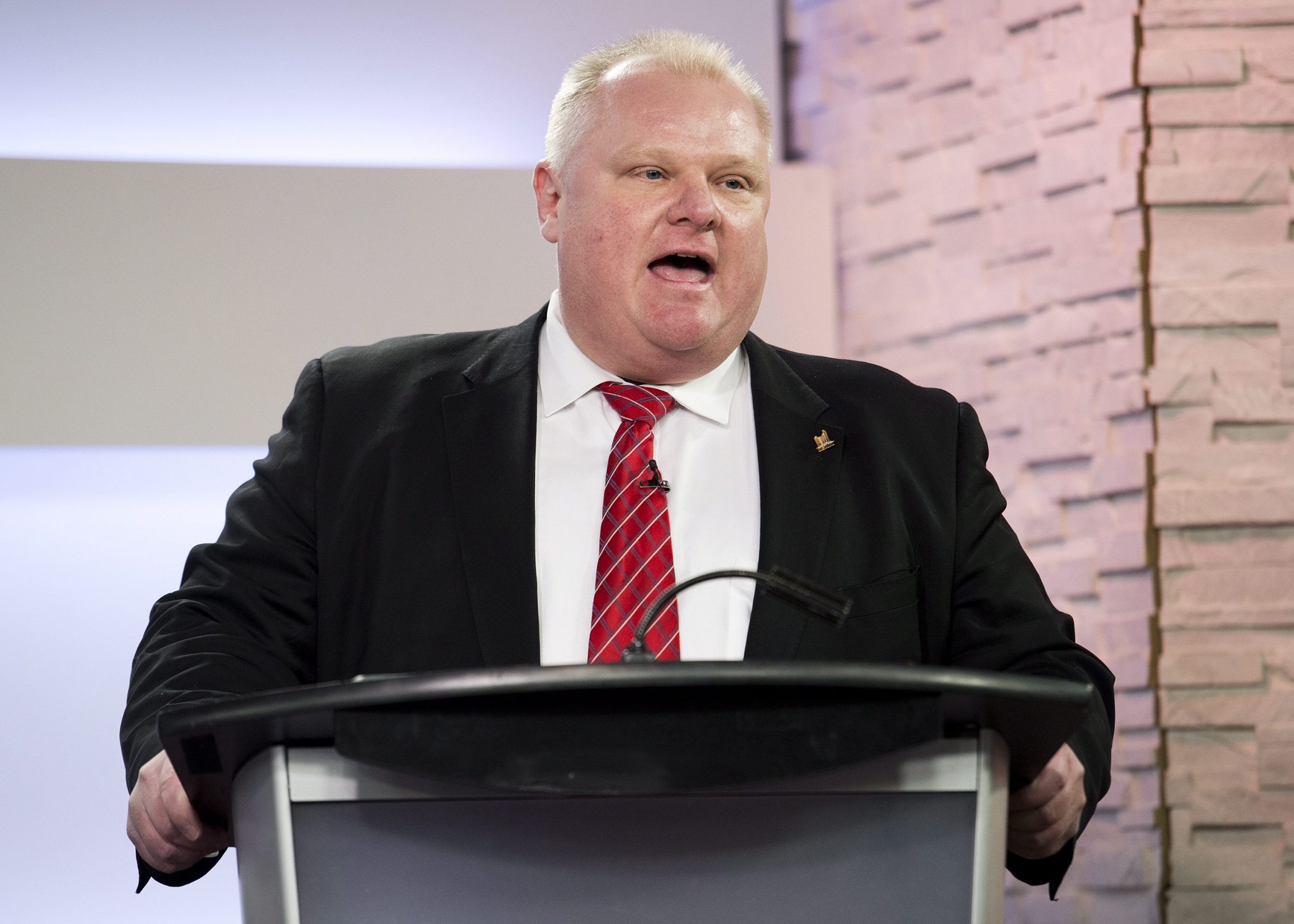 Ford says scandals are old news during debate