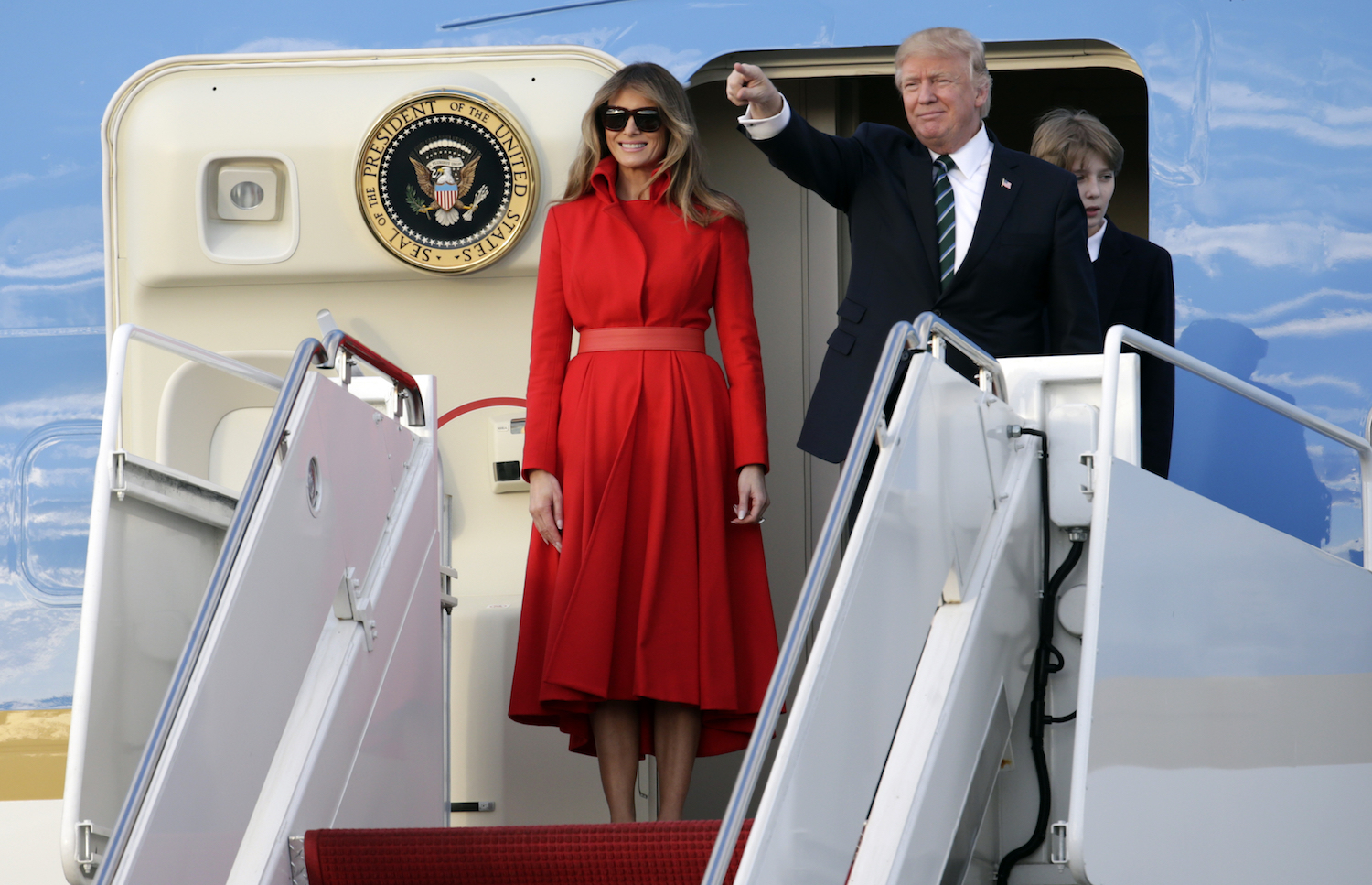Sean Spicer: Complaints over Trump travel aren’t keeping him in DC