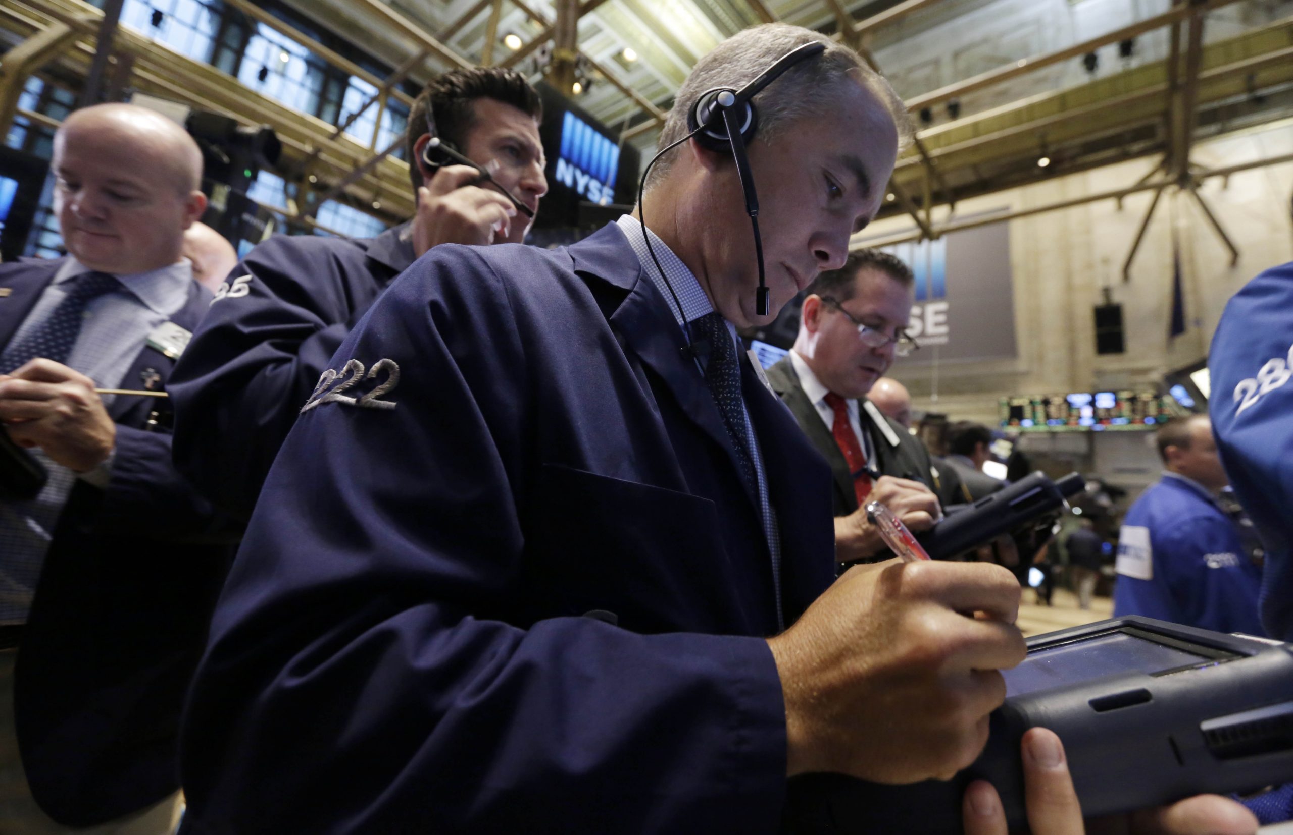 Investor confidence hits pre-crisis level