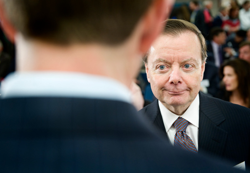 Santorum, conservatives plot to beat Romney