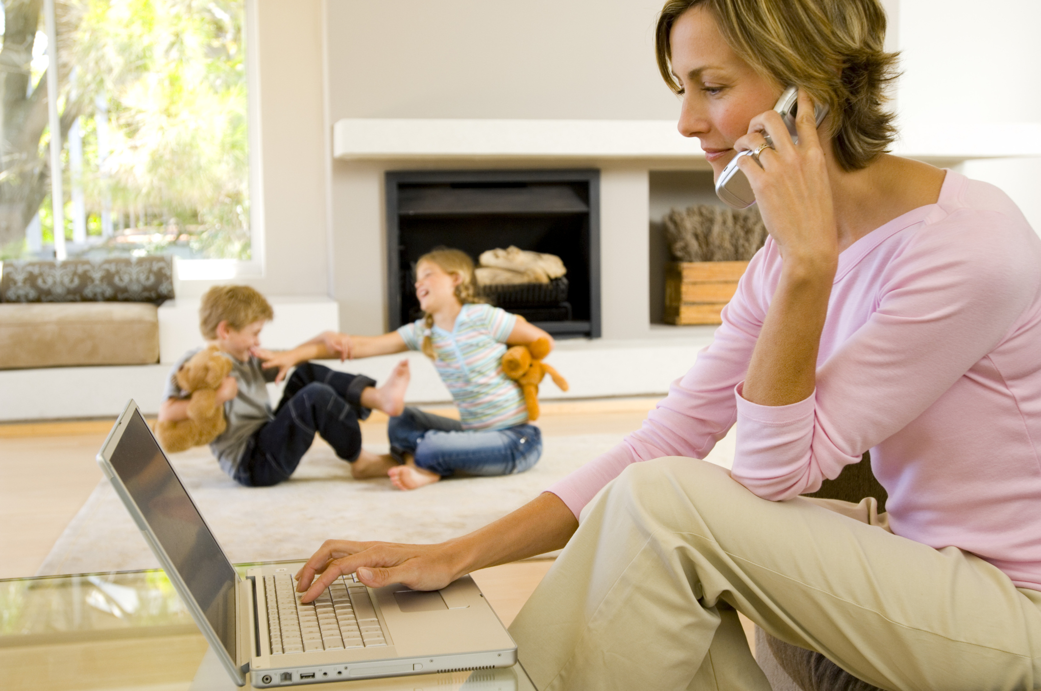 Obama talks about pay gap, but then punishes working mothers