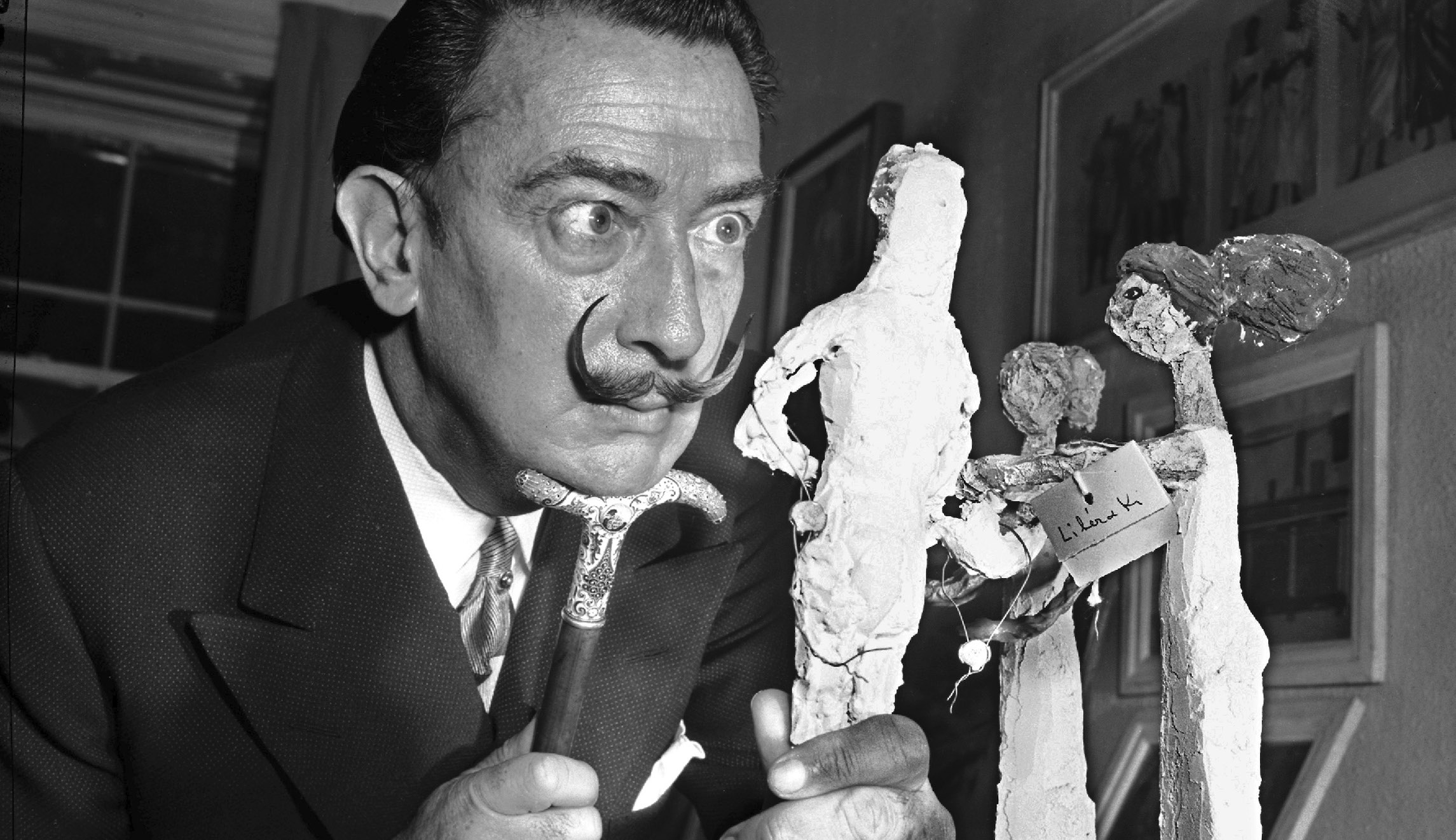Thieves make off with about a dozen valuable Dali sculptures in gallery heist