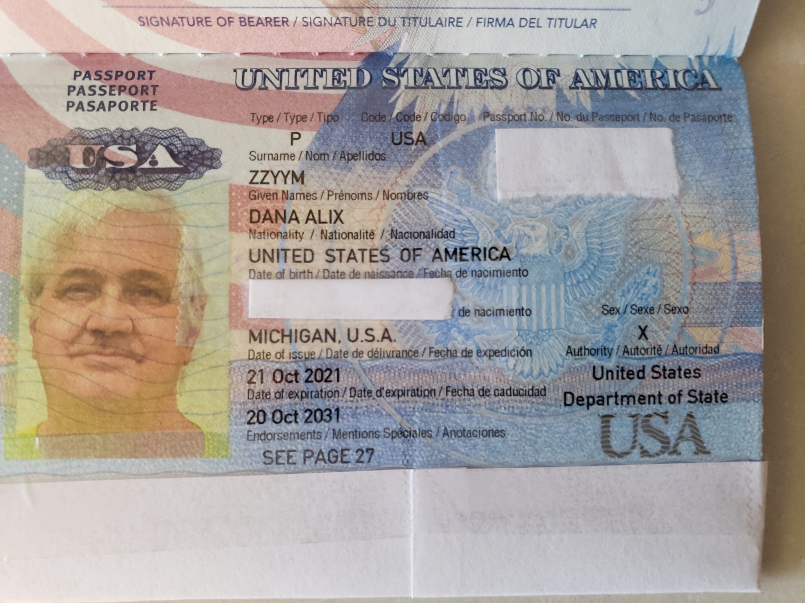 Navy veteran becomes first American to receive gender ‘X’ passport