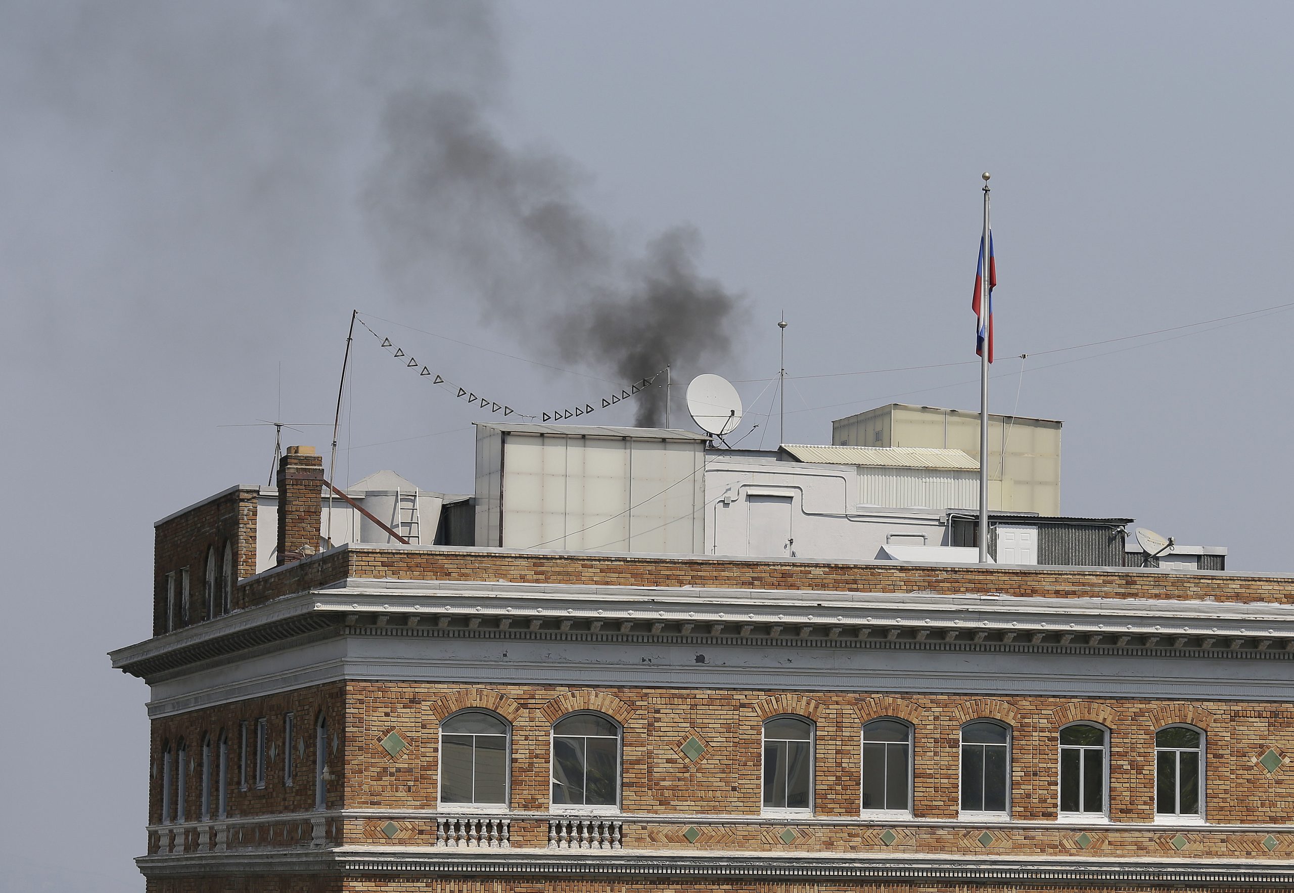 Twitter parodies the black smoke rising from Russian consulate in San Francisco