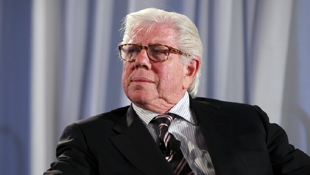 Carl Bernstein: Republicans privately question Trump's sanity