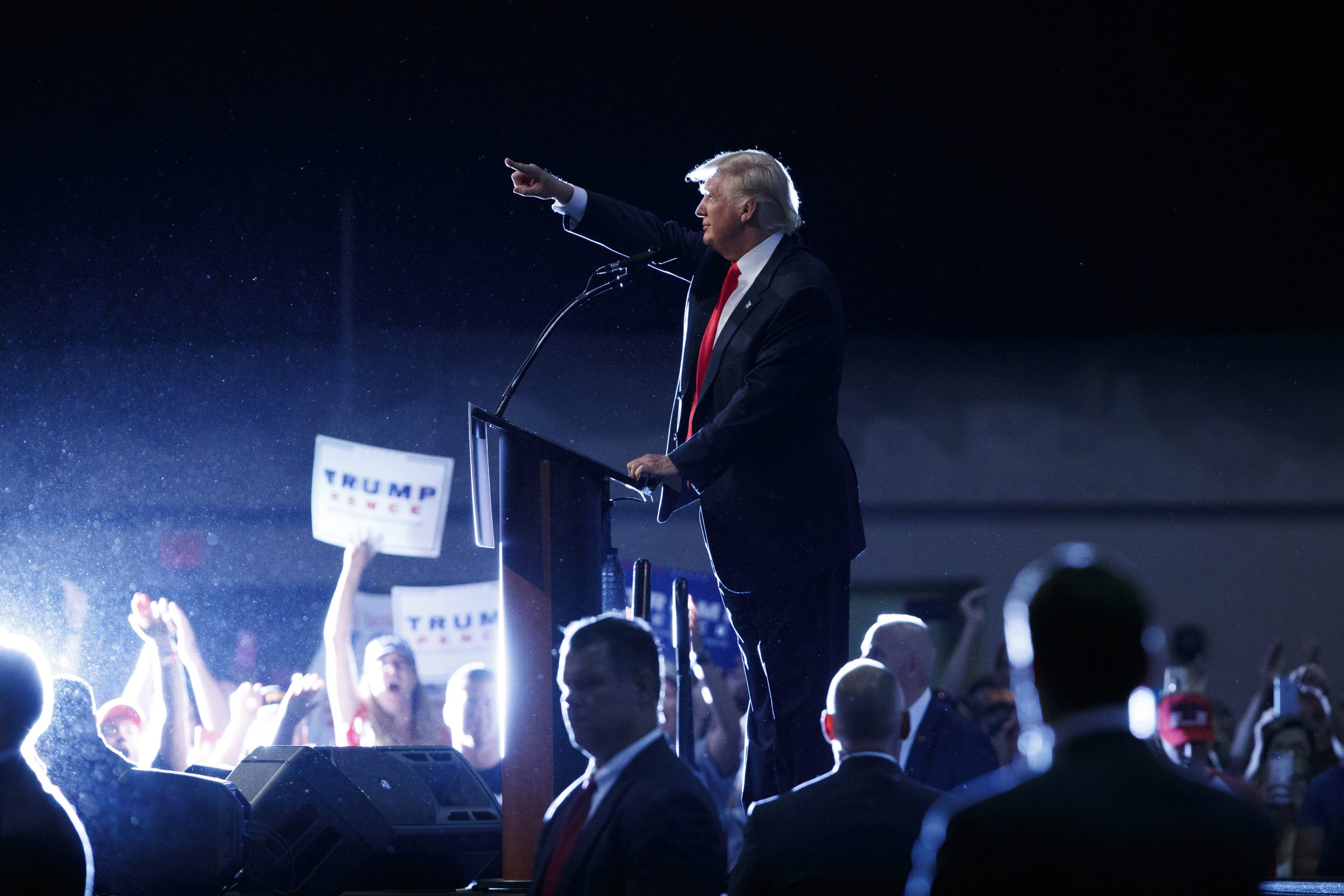 Trump reassures supporters his campaign is on the right track
