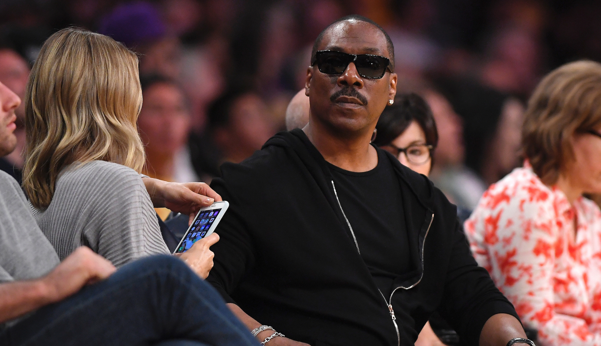 Eddie Murphy set to host SNL for first time in 37 years