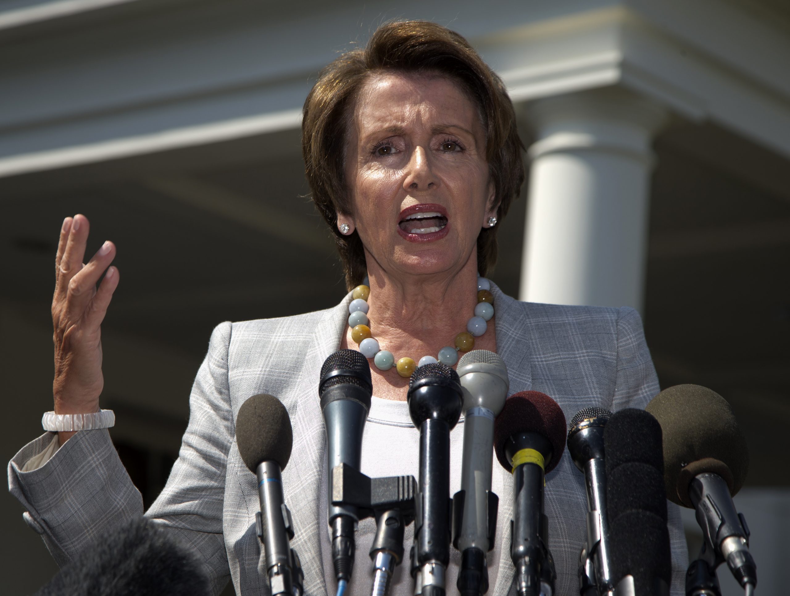 Nancy Pelosi blames Obama for Syria vote struggles