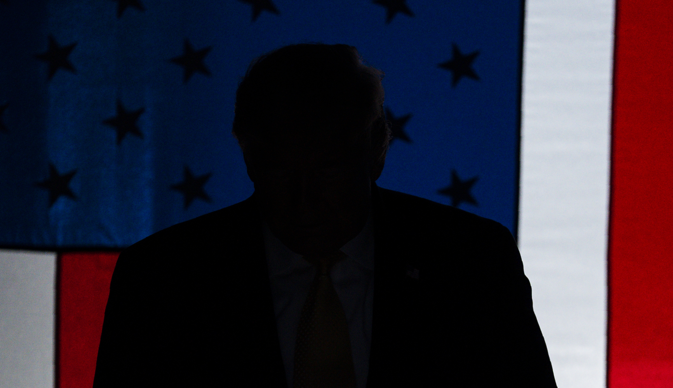 Spy chief team told House that Russia supports Trump reelection