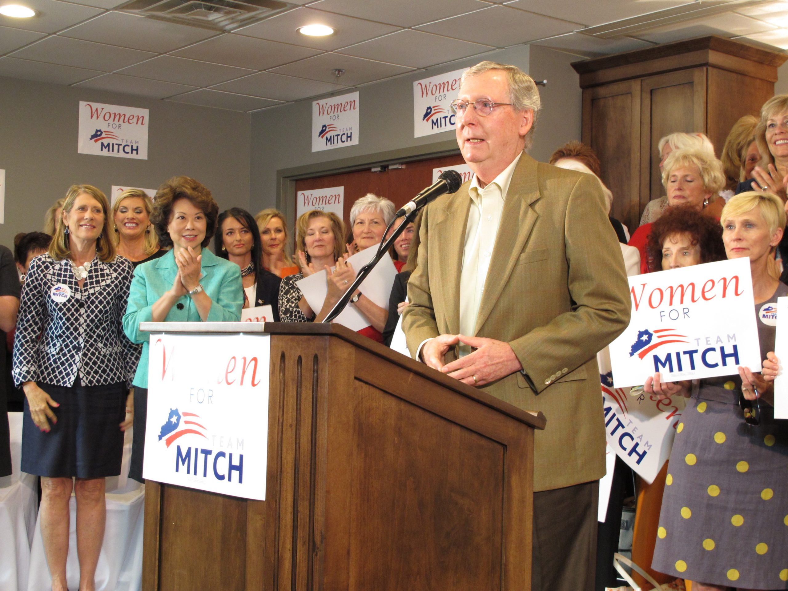 Move to oust Mitch McConnell off to rocky start