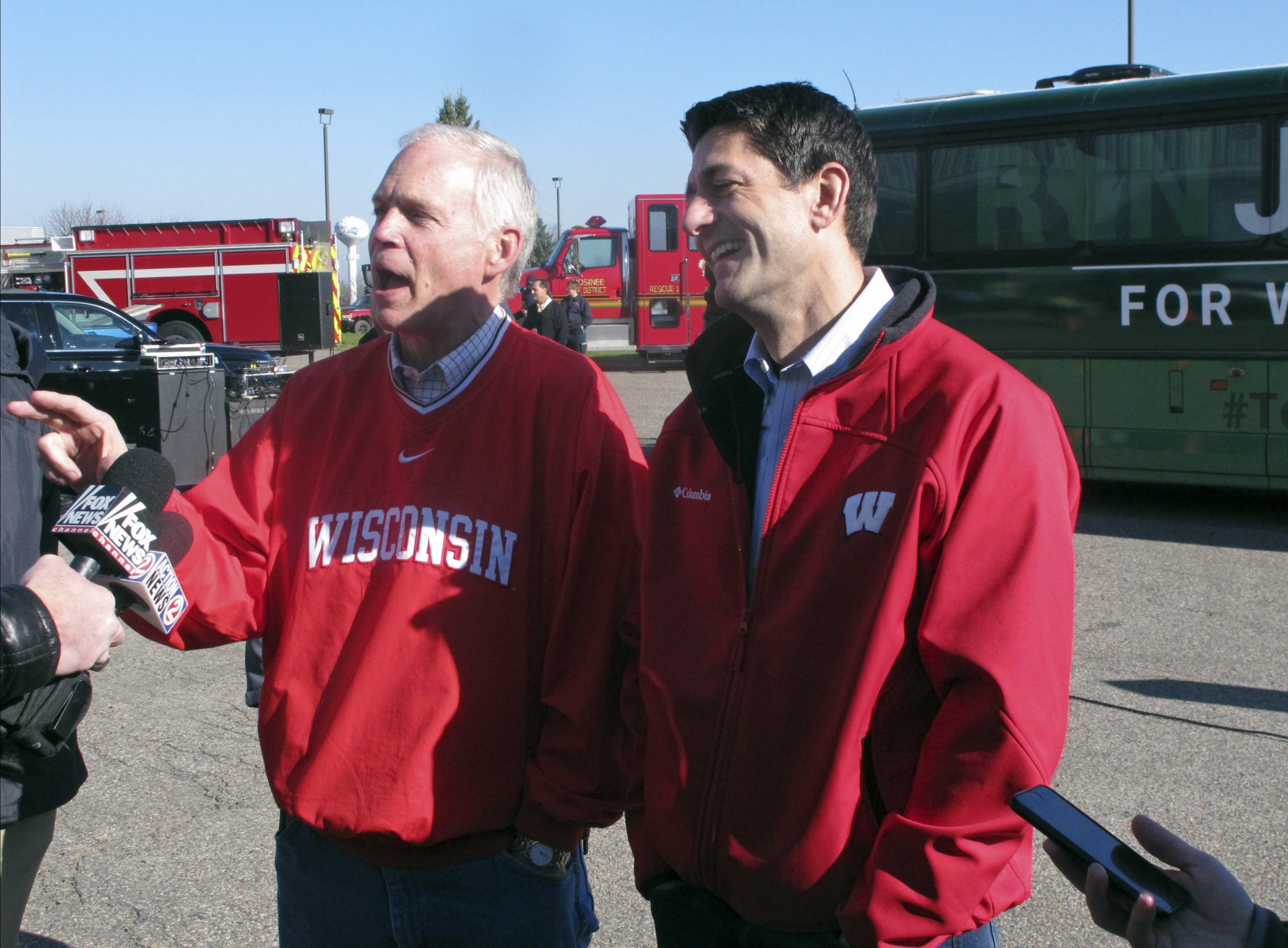 Paul Ryan urges voters to back Trump