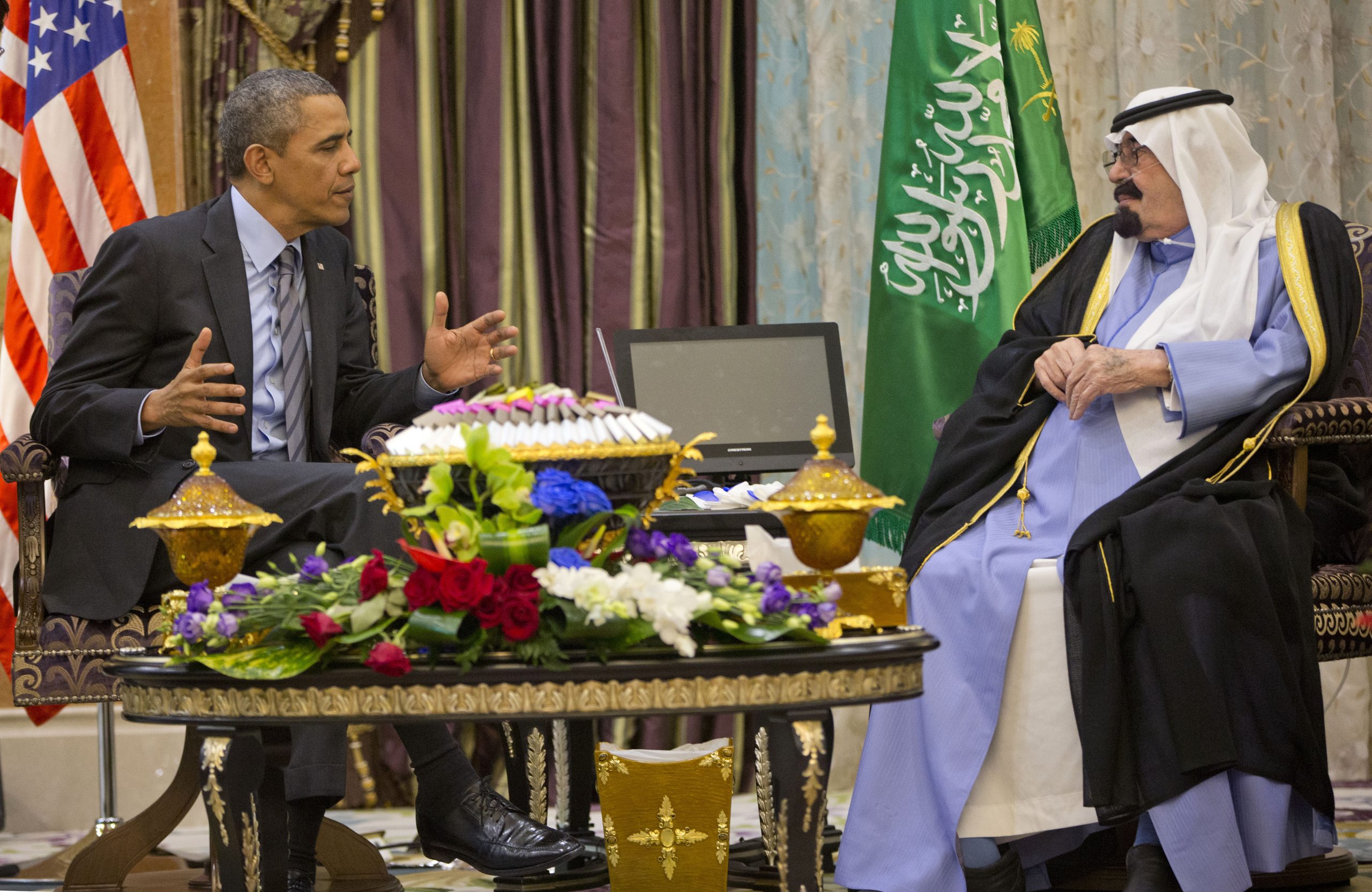 Obama meets with Saudi king, weighs new Syria aid