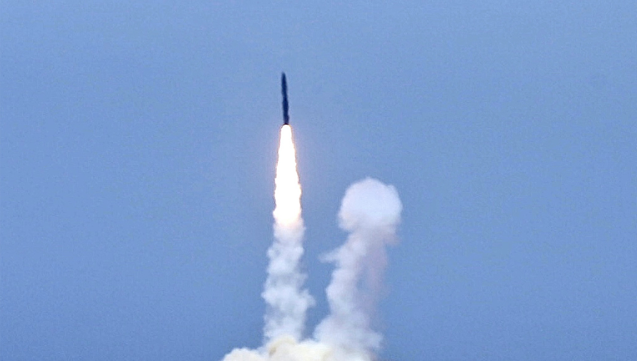 US successfully shoots down dummy warhead in missile defense test